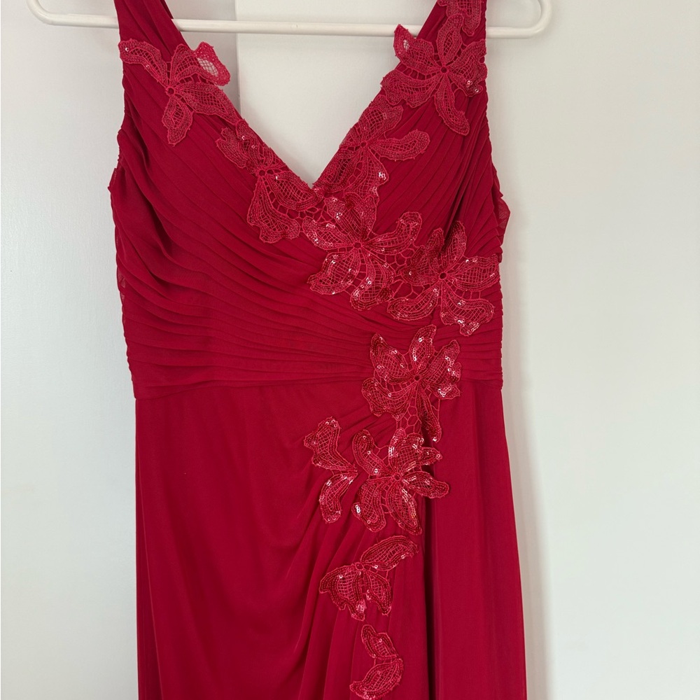 Adrianna Papel - Elegant Red Evening Gown